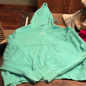 Women’s Nike crop hoodie